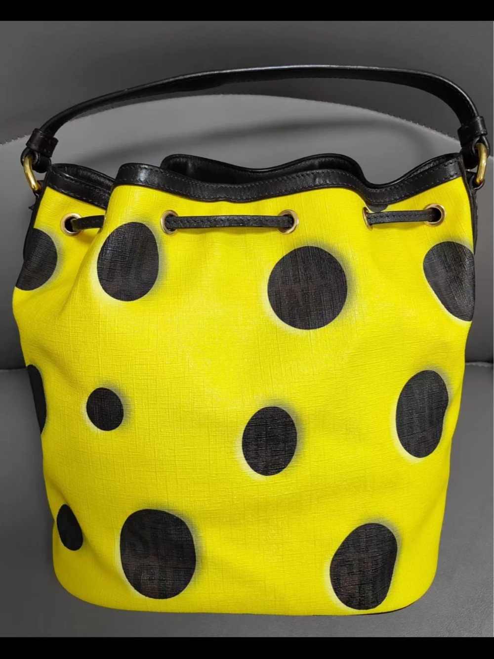 Moschino Spongbob Yellow and Black Polka Dot Shoulder Bucket Bag with Straps - Picture 4 of 8